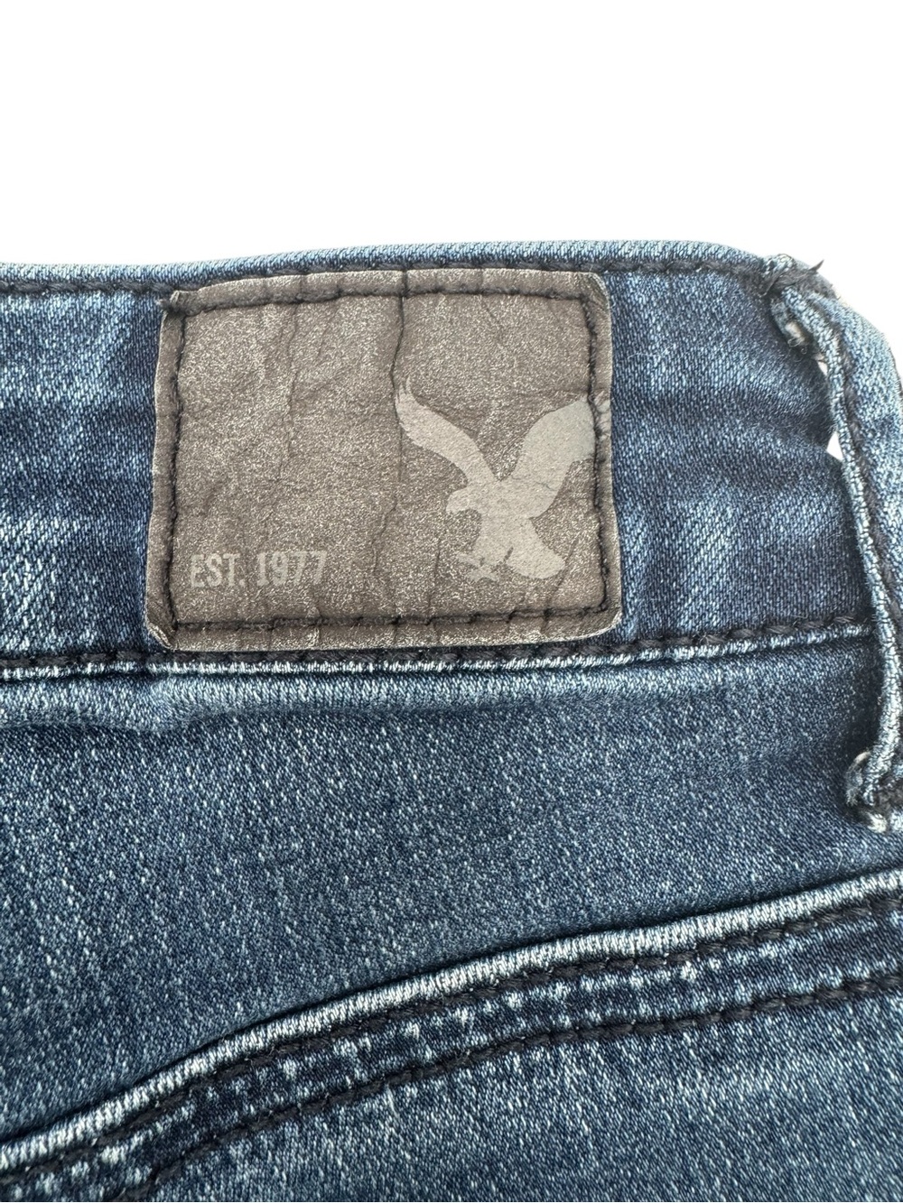 American Eagle Super Stretch Sky High Shortie Jean Shorts Rise 10" Ins 2" Size 4 - Picture 12 of 14